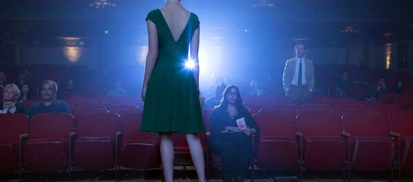 Кадр из фильма Ла-Ла Лэнд - Sputnik Беларусь