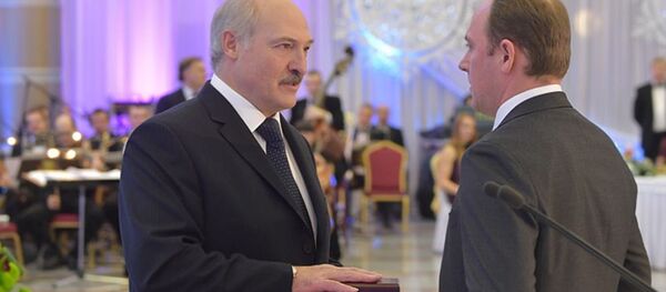 Глава государства Александр Лукашенко на официальном приеме на старый Новый год Глава государства Александр Лукашенко на официальном приеме на старый Новый год - Sputnik Беларусь