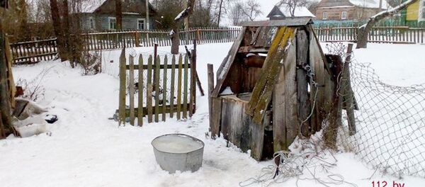 Колодец, в который упал мужчина - Sputnik Беларусь