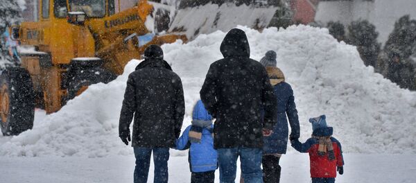 Уборка снега в Минске - Sputnik Беларусь