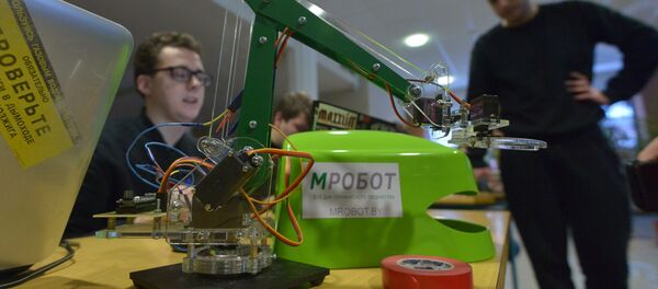 Першы фестываль навукі ў ВНУ доўжыўся амаль год, асноўнай яго задачай было паказаць, што ў навуцы можа быць цікава Першы фестываль навукі ў ВНУ доўжыўся амаль год, асноўнай яго задачай было паказаць, што ў навуцы можа быць цікава - Sputnik Беларусь