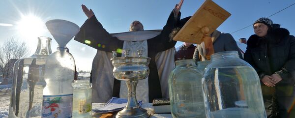 Чин освящения воды - Sputnik Беларусь