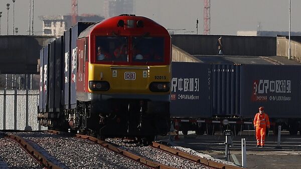 Поезд из Китая прибыл на терминал недалеко от Лондона - Sputnik Беларусь