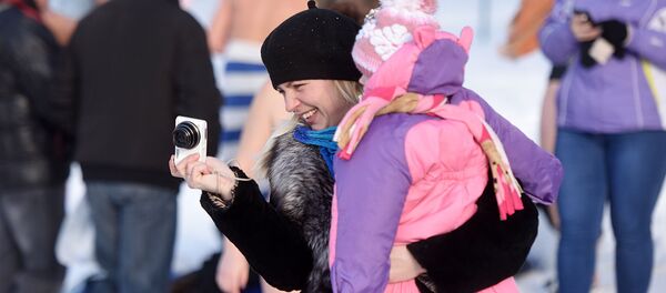 Міністр працы распавяла, як зменяцца дапамогі па догляду за дзецьмі Міністр працы распавяла, як зменяцца дапамогі па догляду за дзецьмі - Sputnik Беларусь