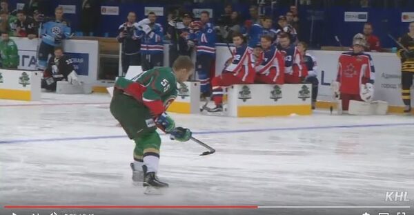 Самый эффектный буллит на Матче звезд КХЛ-2017 - Sputnik Беларусь