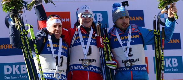 Призеры масс-старта среди мужчин на шестом этапе Кубка мира по биатлону сезона 2016/17 в итальянской Антерсельве - Sputnik Беларусь