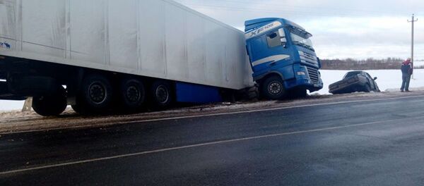 Авария в Вехнедвинском районе - Sputnik Беларусь