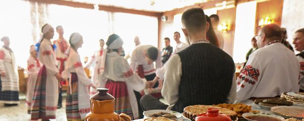 Щедрый стол на Старый Новый год - Sputnik Беларусь