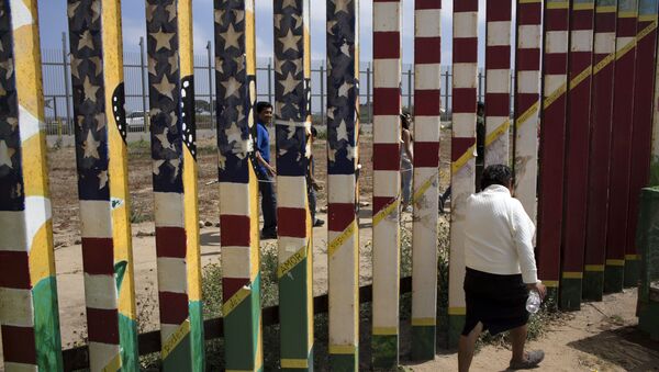 Стена на американо-мексиканской границе - Sputnik Беларусь