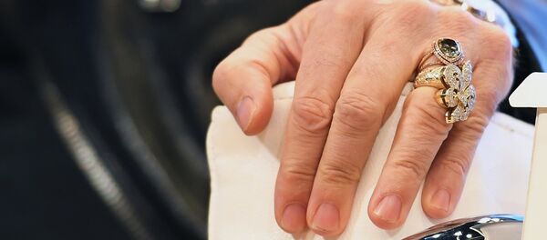Перстень на руке - Sputnik Беларусь