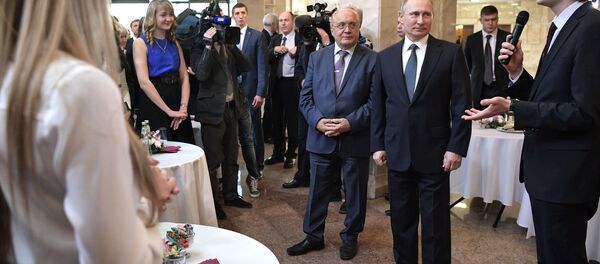 Президент РФ В. Путин провел заседание попечительского совета МГУ - Sputnik Беларусь