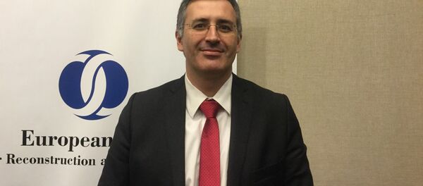Главный экономист Европейского банка реконструкции и развития (ЕБРР) Сергей Гуриев Главный экономист Европейского банка реконструкции и развития (ЕБРР) Сергей Гуриев - Sputnik Беларусь