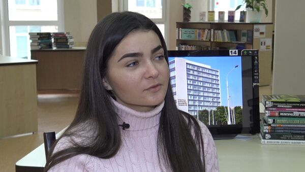 Ты супер!:беларуска Даша Чарнова марыць адкрыць школу для сірот - Sputnik Беларусь