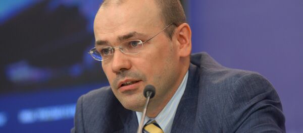 Первый проректор по международному сотрудничеству и внешним коммуникациям Финансового университета при правительстве РФ, гендиректор Фонда национальной энергетической безопасности Константин Симонов Первый проректор по международному сотрудничеству и внешним коммуникациям Финансового университета при правительстве РФ, гендиректор Фонда национальной энергетической безопасности Константин Симонов - Sputnik Беларусь