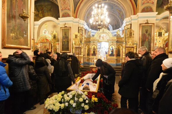 Могила александра тихоновича в минске фото