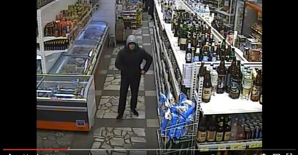 Милиция разыскивает мужчину, ограбившего обменник в Минске Милиция разыскивает мужчину, ограбившего обменник в Минске - Sputnik Беларусь