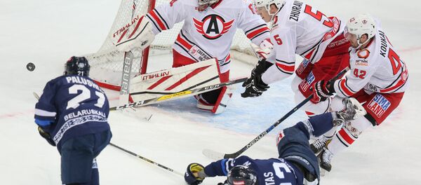 Игра Динамо и Автомобилиста, архивное фото - Sputnik Беларусь