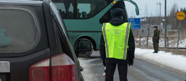 Работа пункта пропуска на российско-финской границе - Sputnik Беларусь