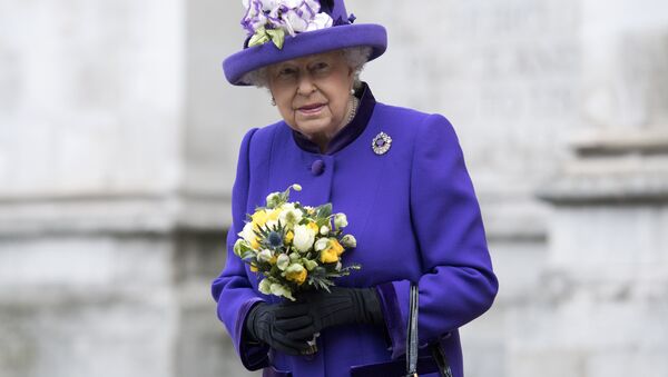 Королева Великобритании Елизавета II в Вестминстерском аббатстве в центре Лондона 24 ноября 2016 года - Sputnik Беларусь