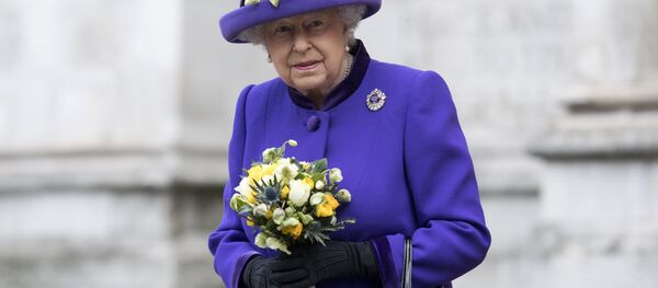 Королева Великобритании Елизавета II в Вестминстерском аббатстве в центре Лондона 24 ноября 2016 года - Sputnik Беларусь