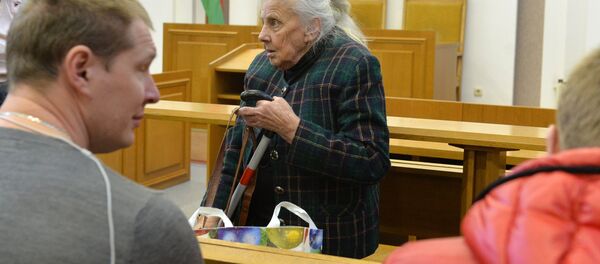 Елена Лопатина, не смотря на возраст, намерена добиваться справедливости в суде - Sputnik Беларусь