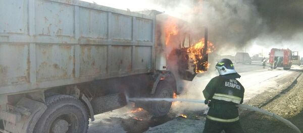 Пожар машины на МКАД - Sputnik Беларусь