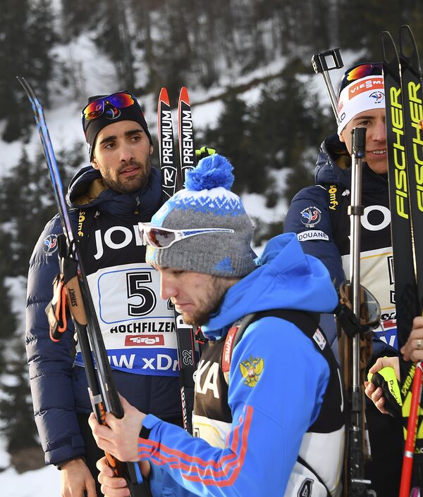 Антон Шипулин перед церемонией награждения Антон Шипулин перед церемонией награждения - Sputnik Беларусь