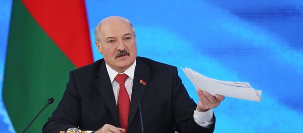 Президент Беларуси Александр Лукашенко Президент Беларуси Александр Лукашенко - Sputnik Беларусь