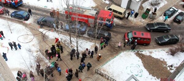 Пожарные машины возле общежития по улице Руссиянова Пожарные машины возле общежития по улице Руссиянова - Sputnik Беларусь