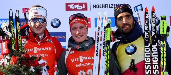 Йоханнес Бё, Бенедикт Долль и Мартен Фуркад Йоханнес Бё, Бенедикт Долль и Мартен Фуркад - Sputnik Беларусь