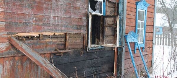 Пожар в деревне Конотоп Наровлянского района Пожар в деревне Конотоп Наровлянского района - Sputnik Беларусь