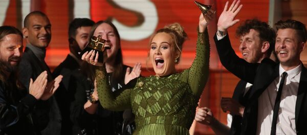 Певица Адель на вручении премии Грэмми - Sputnik Беларусь