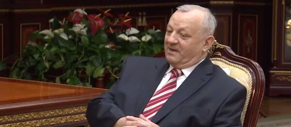 Галоўны рэдактар газеты Народная воля Іосіф Сярэдзіч на сустрэчы з прэзідэнтам Галоўны рэдактар газеты Народная воля Іосіф Сярэдзіч на сустрэчы з прэзідэнтам - Sputnik Беларусь