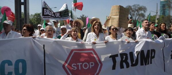 Протест против Трампа в Мексике - Sputnik Беларусь
