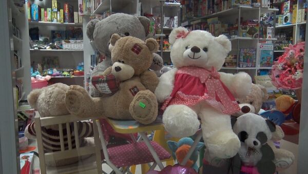 Какие подарки дарят минчане своим возлюбленным в День святого Валентина - Sputnik Беларусь