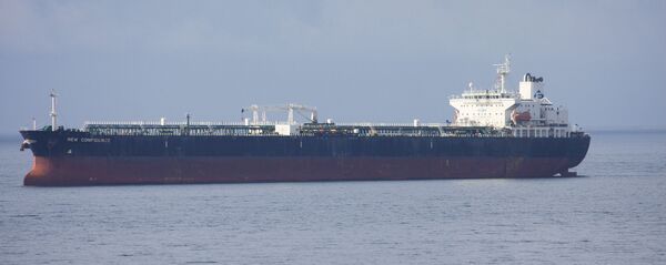 Нафтавы танкер, архіўнае фота Нафтавы танкер, архіўнае фота - Sputnik Беларусь