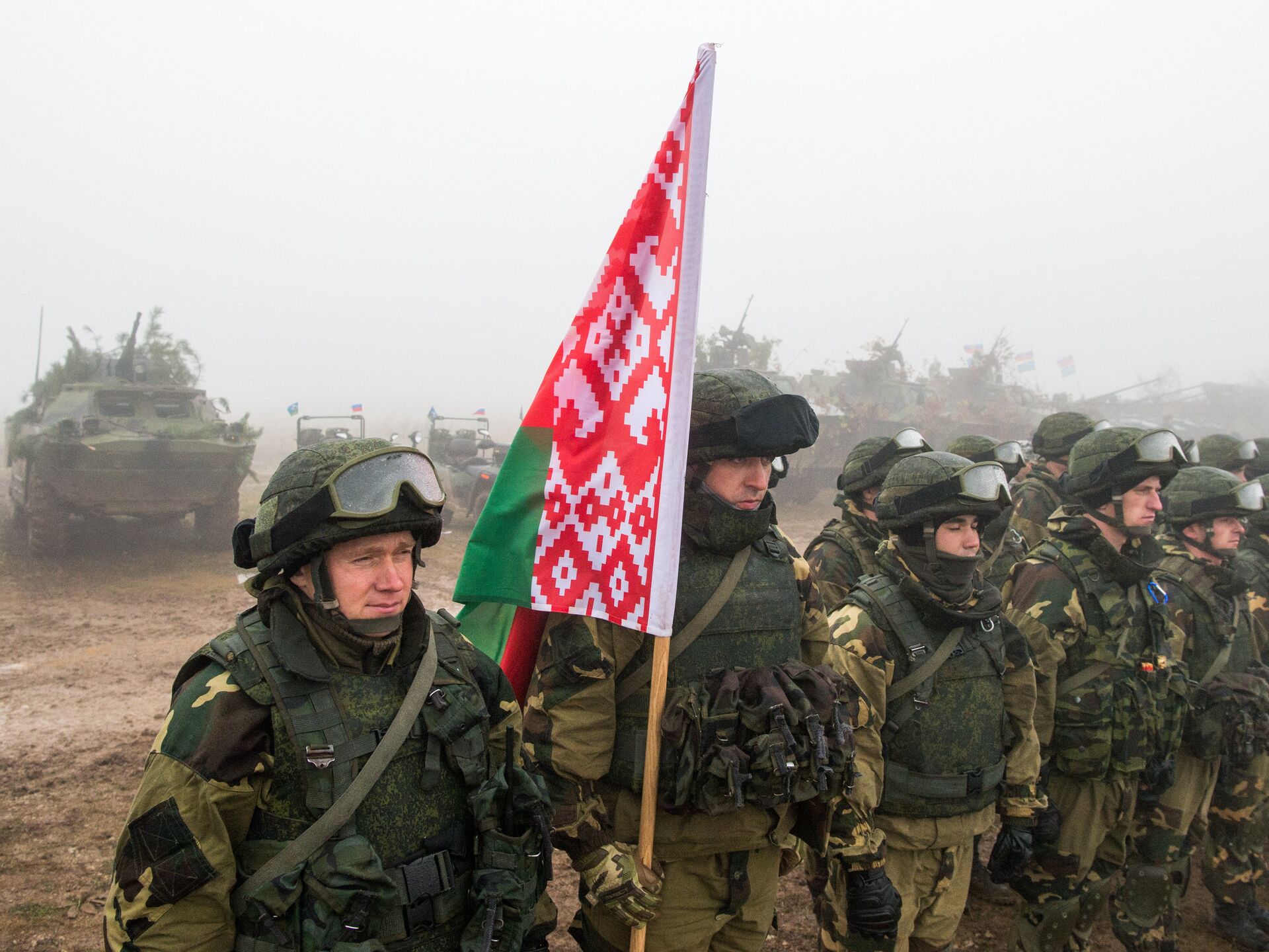 Украина белоруссия новости на сегодня. Вс РБ 2022. Белорусские военные. Армия Беларуси 2020. Огромная армия.