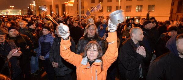 Марш против декрета о тунеядцев в Минске - Sputnik Беларусь