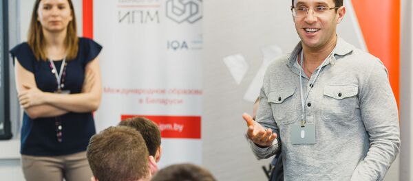 Чаще всего молодые предприниматели - романтики, которые горят своими проектами - Sputnik Беларусь