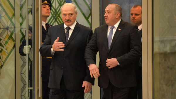 Президент Беларуси Александр Лукашенко с президентом Грузии Георгием Маргелашвили - Sputnik Беларусь