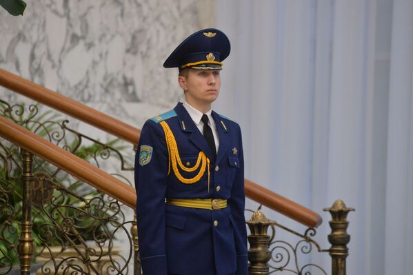 Рота почетного караула Дворца независимости - Sputnik Беларусь