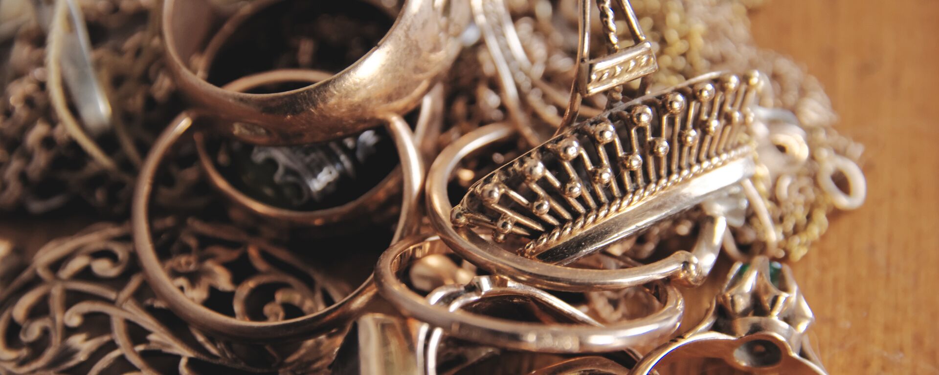 Золотые изделия, архивное фото - Sputnik Беларусь, 1920, 03.03.2026