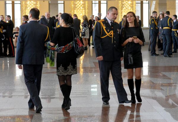 Гости собираются во Дворце Республики - Sputnik Беларусь