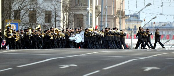 Парад в Минске, посвященный 100-летию милиции - Sputnik Беларусь