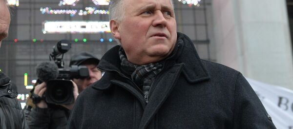 Николай Статкевич на марше тунеядцев 17 февраля 2017 года - Sputnik Беларусь