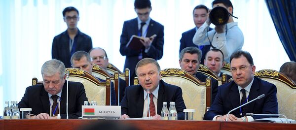 Премьер-министр Беларуси Андрей Кобяков и вице-премьер Владимир Семашко - Sputnik Беларусь