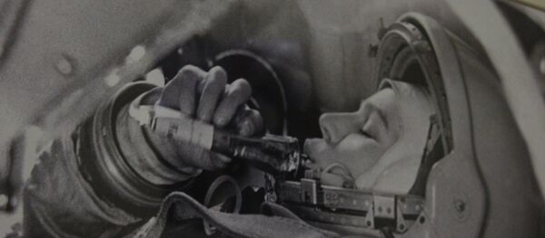 Валентина Терешкова в тренажере космического корабля Восток - Sputnik Беларусь