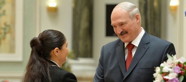 Александр Лукашенко вручил государственные награды - Sputnik Беларусь