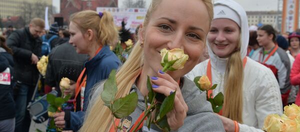 Красивый забег в Минске на 8 Марта - Sputnik Беларусь