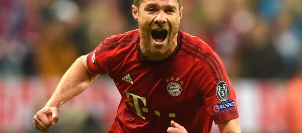 Игрок ФК Бавария Хаби Алонсо Игрок ФК Бавария Хаби Алонсо - Sputnik Беларусь